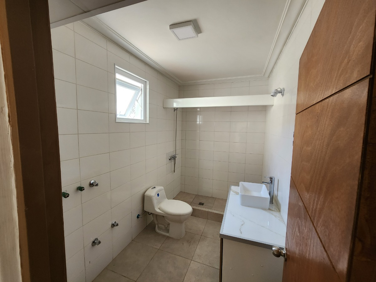 Arriendo Departamento 3D 2B Metro Bilbao - Providencia