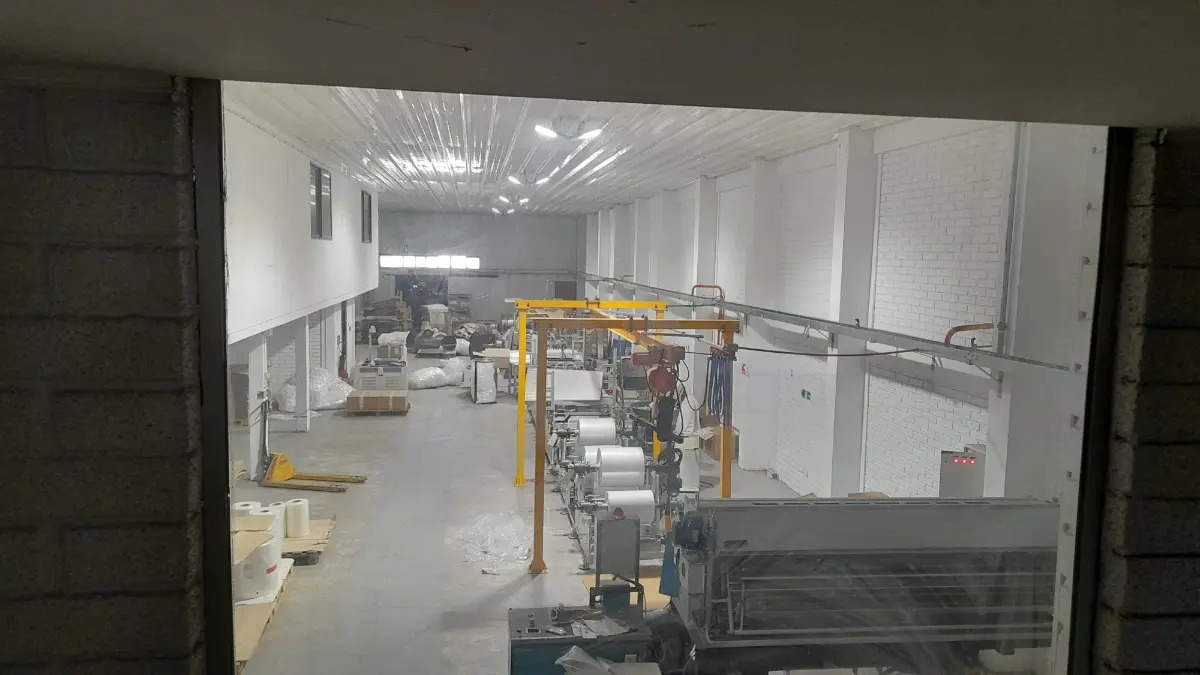 Bodega Industrial Metro Einstein