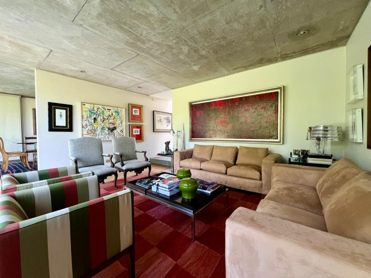 Venta Casa P 5D en suite Walk-in cl&oacute;set 5B 2E 1B Los Trapenses - Lo Barnechea