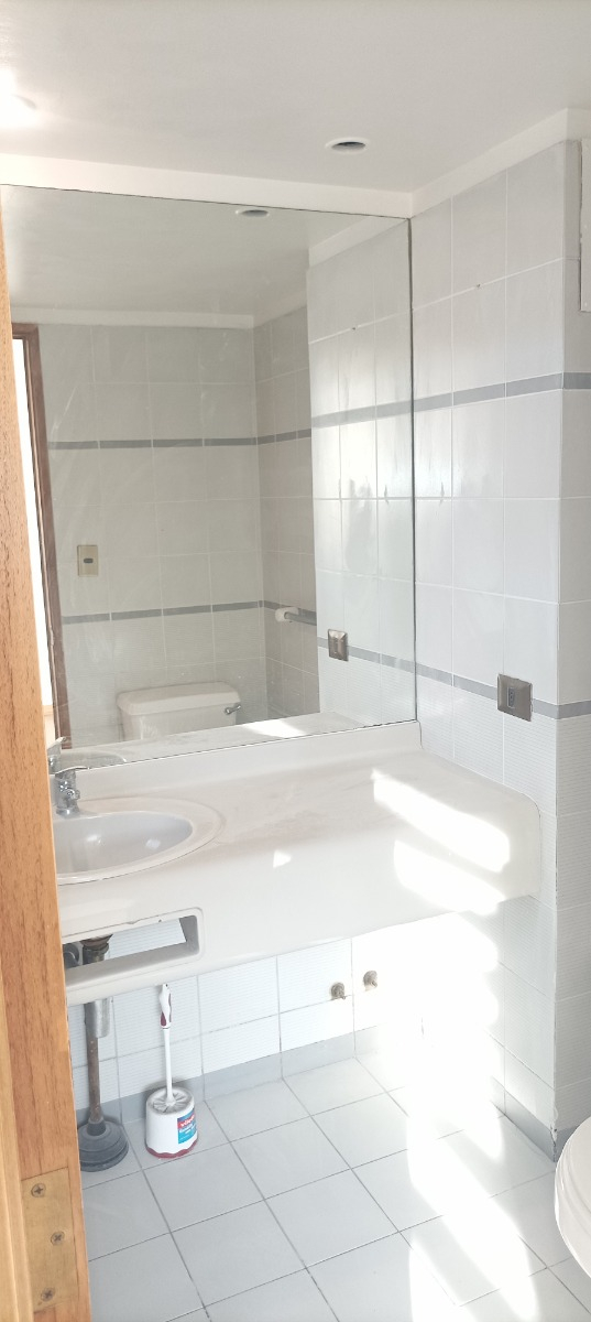 Arriendo Departamento NP 3D en suite 3B 1E 1B Vaticano - Las Condes