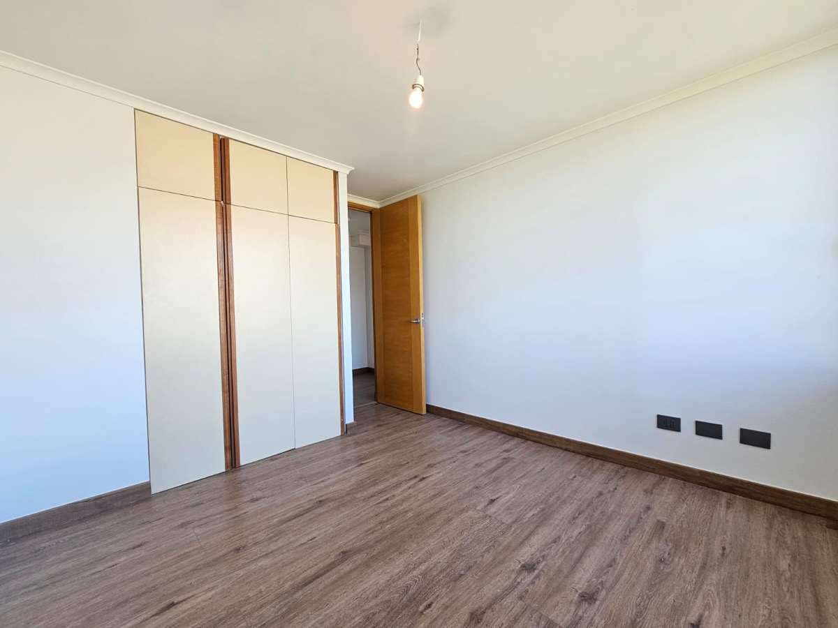 Venta Departamento NP 4D en suite Walk-in cl&oacute;set 3B 2E 1B Metro Escuela Militar - Las Condes