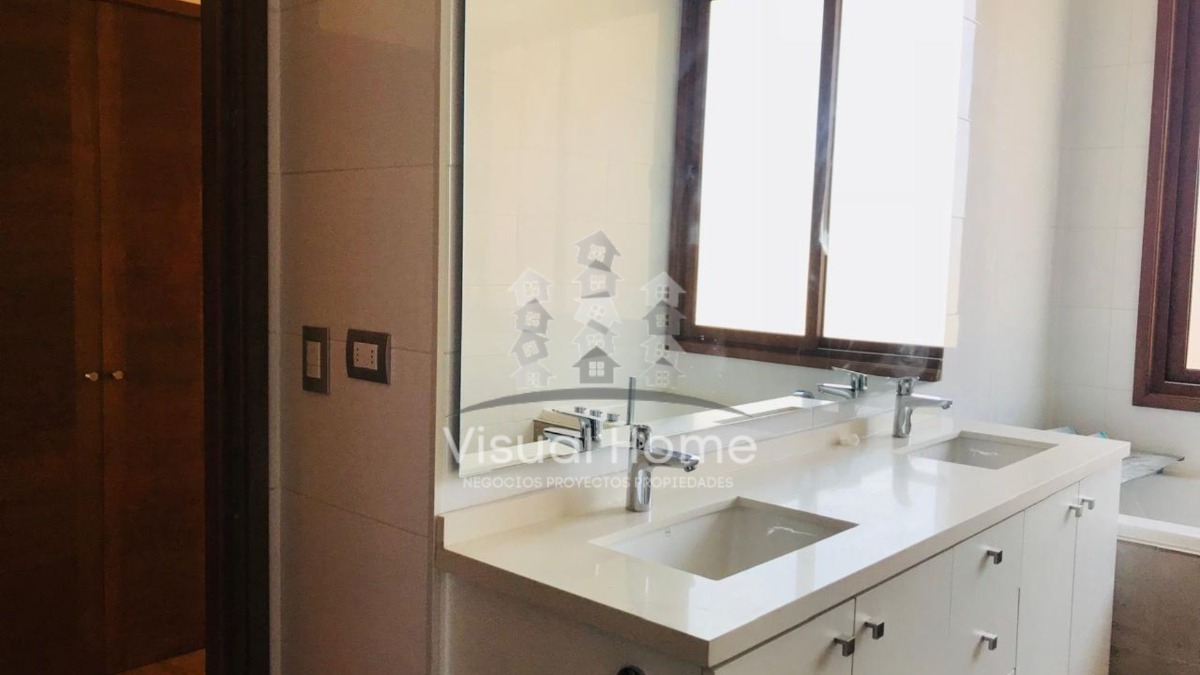 Arriendo Casa NO 5D en suite Walk-in cl&oacute;set 5B 4E 1B La Dehesa - Lo Barnechea