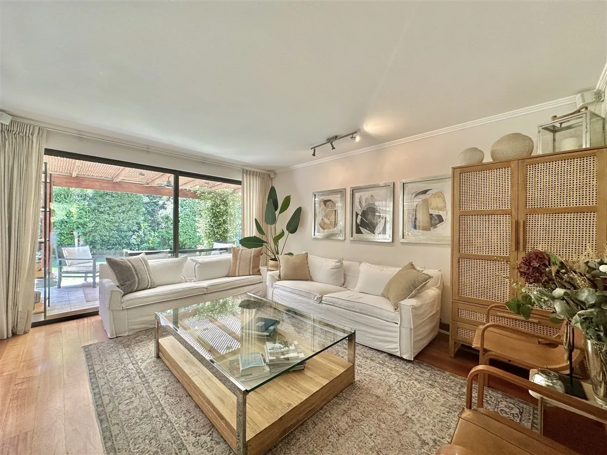 Venta Casa N 5D 4B 2E 1Bd La Dehesa - Lo Barnechea