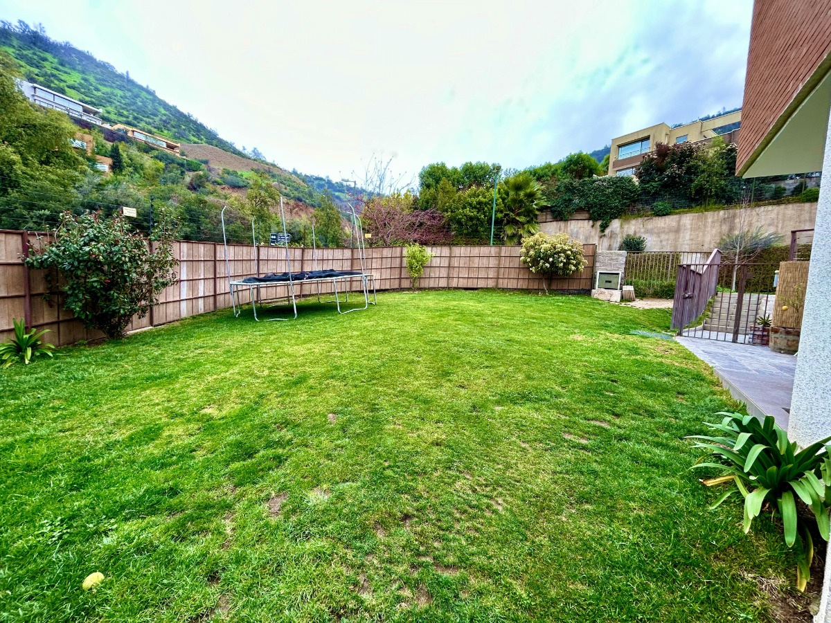 Venta Casa S 3D en suite Walk-in cl&oacute;set 3B 3E 1B Los Trapenses - Lo Barnechea