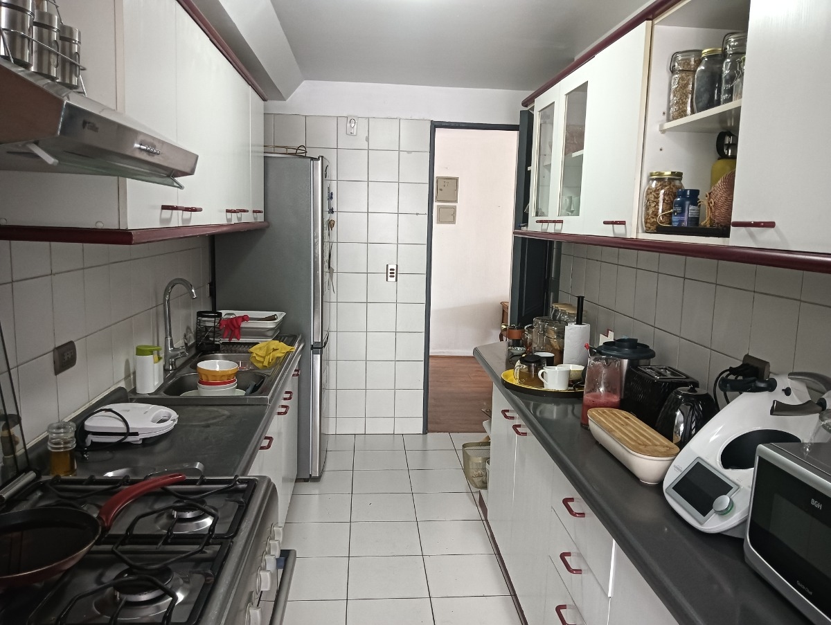 Arriendo Departamento NO 4D en suite Walk-in cl&oacute;set 3B 1E 1B Metro Escuela Militar - Las Condes