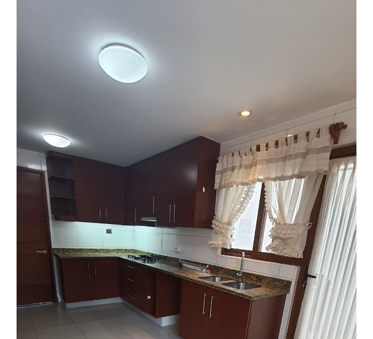 Arriendo Casa 5D San Carlos de Apoquindo - Las Condes