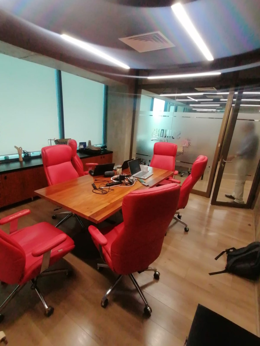Venta Oficina 2B 2E Metro Sim&oacute;n Bolivar - La Reina