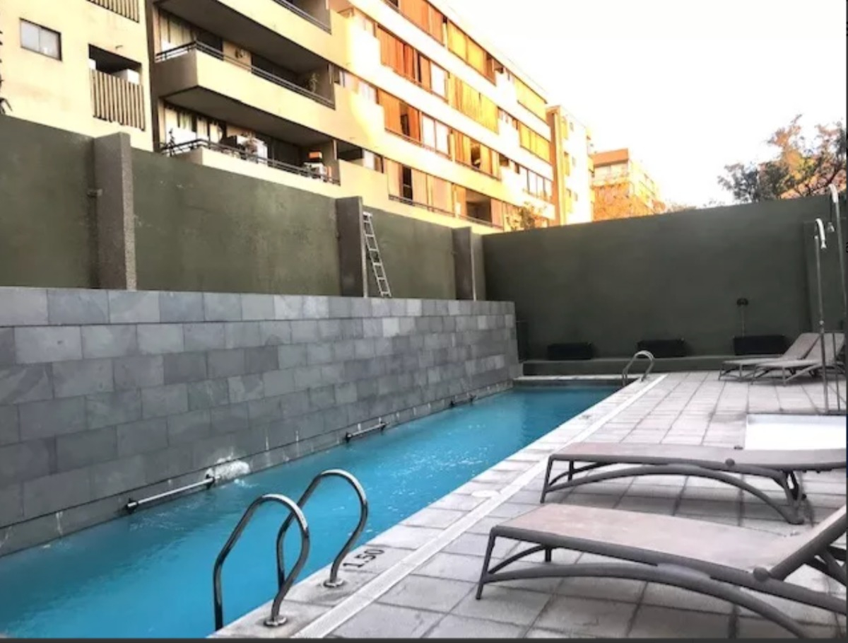 Venta Departamento O 3D en suite Walk-in cl&oacute;set 2B 1E 1B Campus Oriente - Providencia