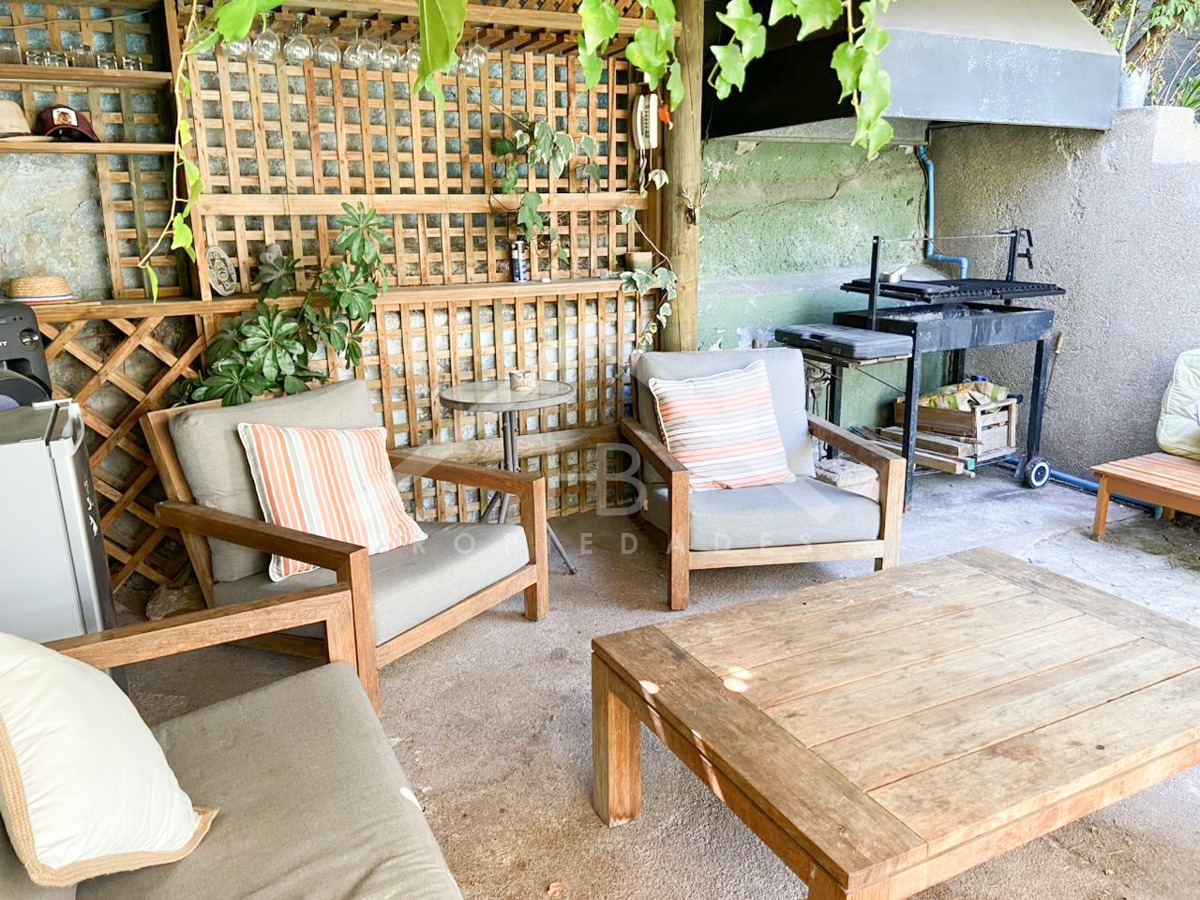 Venta Casa P 5D en suite Walk-in cl&oacute;set 4B 2E 1B Los Dominicos - Las Condes