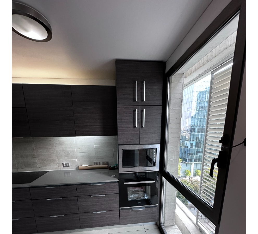 Venta Departamento SP 4D en suite Walk-in cl&oacute;set 3B 1E 1B Barrio El Golf - Las Condes