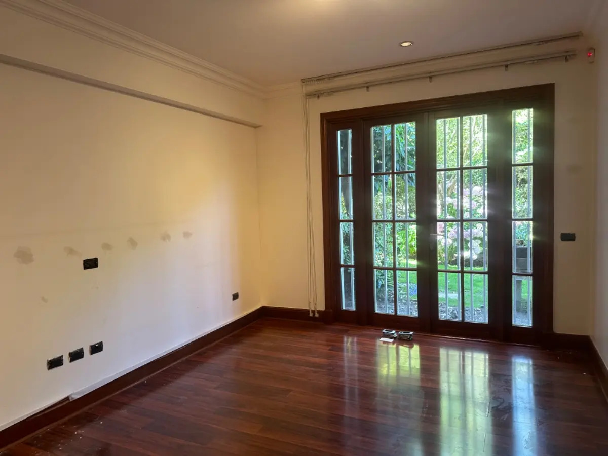 Arriendo Departamento SO 4D en suite Walk-in cl&oacute;set 4B 3E 1B Lo Curro - Vitacura