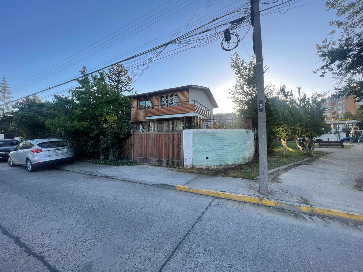 Venta Casa 3D 3B 3E Metro Hernando de Magallanes - Las Condes