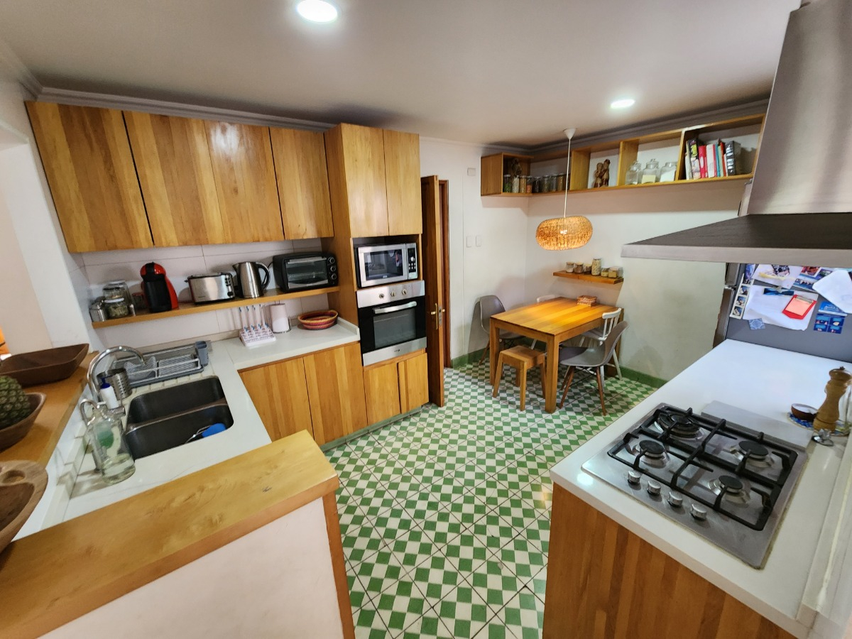 Venta Casa NO 4D en suite Walk-in cl&oacute;set 4B 2E 3B Pedro de Valdivia Norte - Providencia