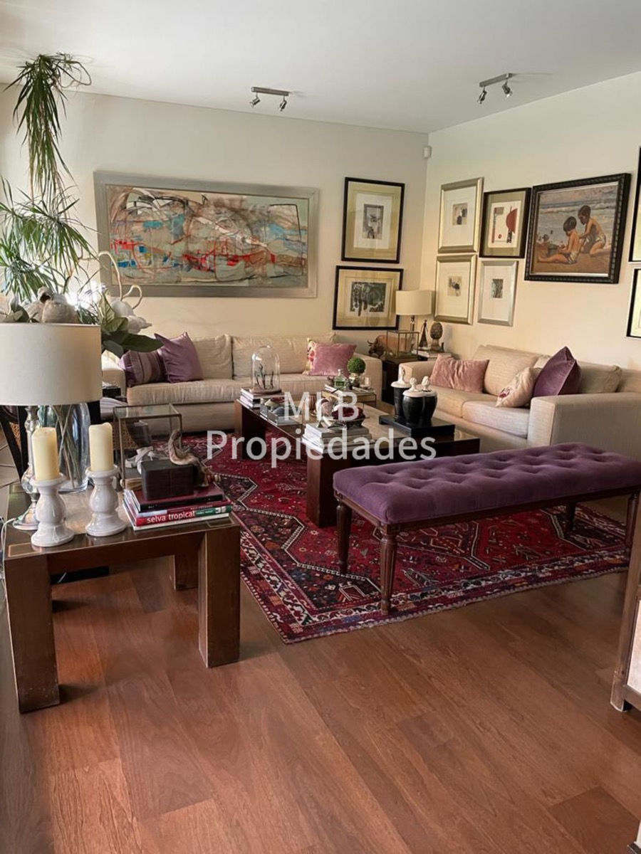 Venta Casa NP 4D en suite Walk-in cl&oacute;set 4B 3E 1B Los Trapenses - Lo Barnechea