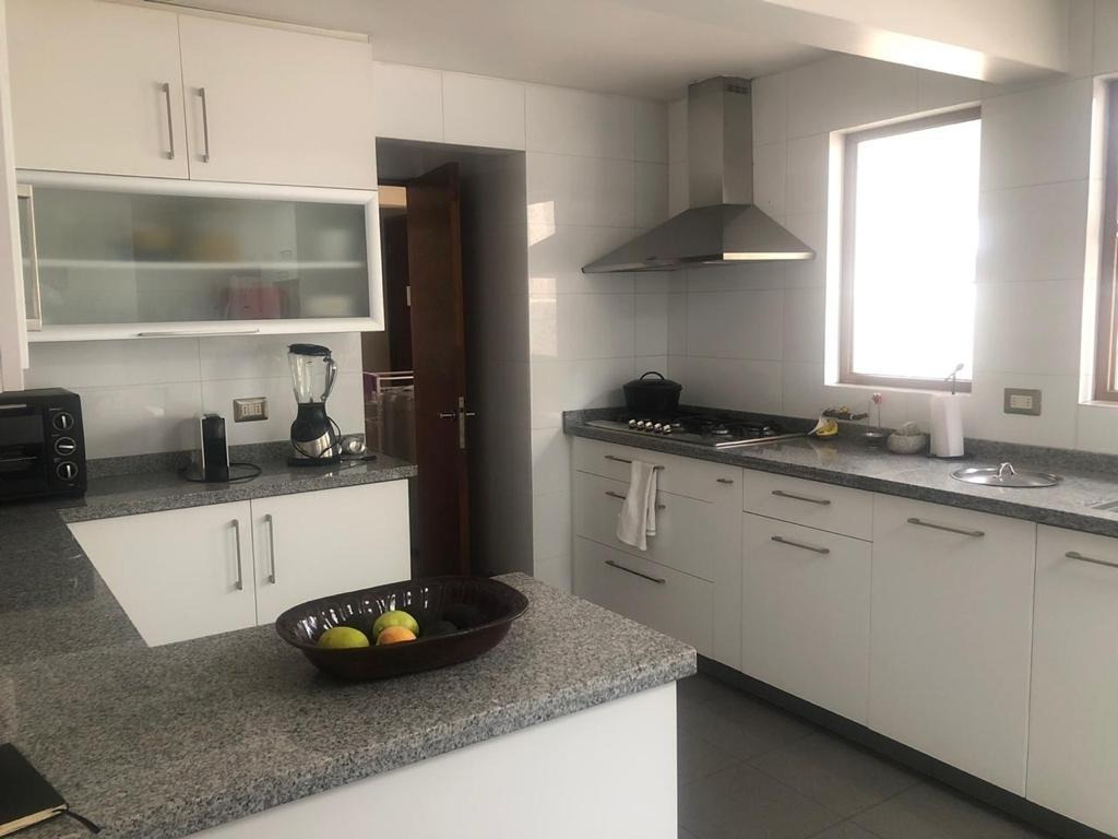 Arriendo Casa NO 6D en suite Walk-in cl&oacute;set 6B 4E La Dehesa - Lo Barnechea
