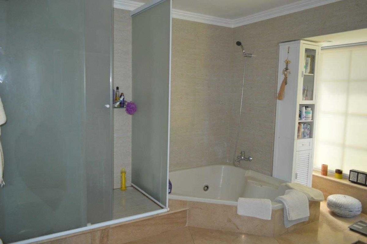 Venta Casa 6D en suite Walk-in cl&oacute;set 5B 4E 2B Los Trapenses - Lo Barnechea