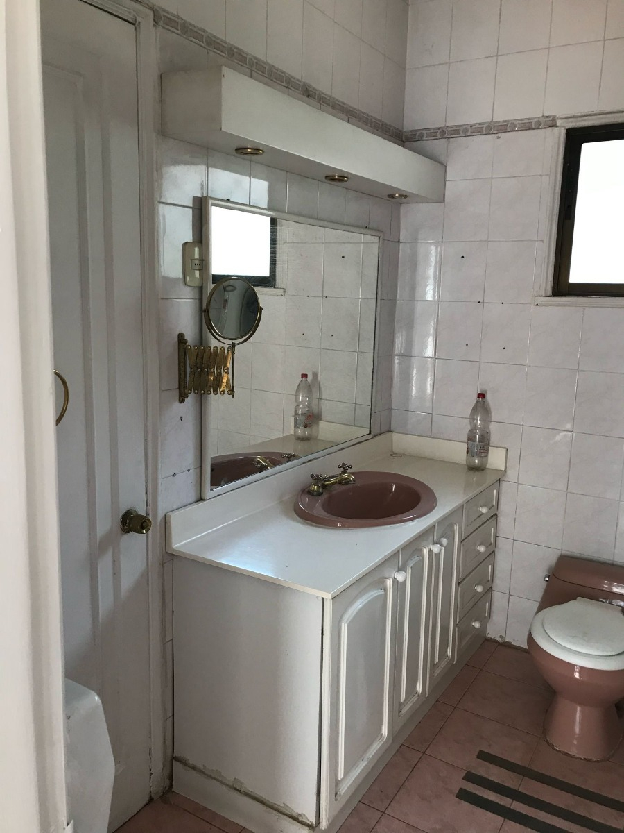 Arriendo Casa 6D 4B 3E 2B Metro Pr&iacute;ncipe de Gales - Country Club - La Reina