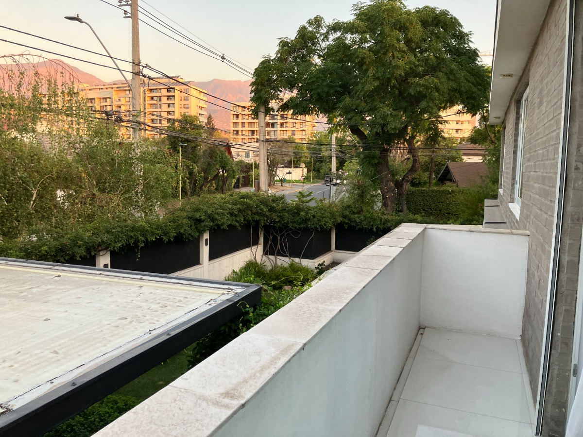 Venta Casa 4D en suite 3B 2E Alto Las Condes - Las Condes