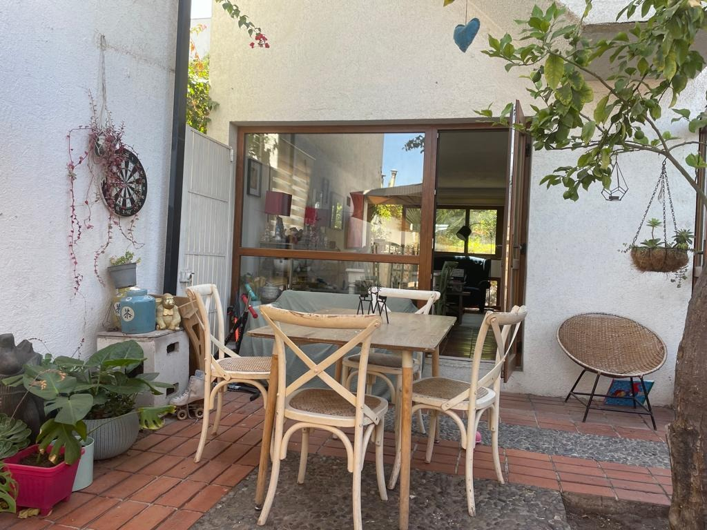 Arriendo Casa NO 5D en suite 3B 1E 1B Los Dominicos - Las Condes