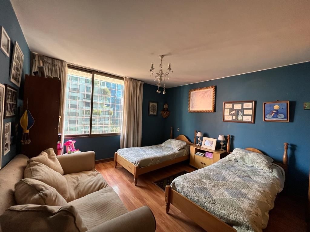 Venta Departamento O 5D en suite 5B 2E 1B Barrio El Golf - Las Condes