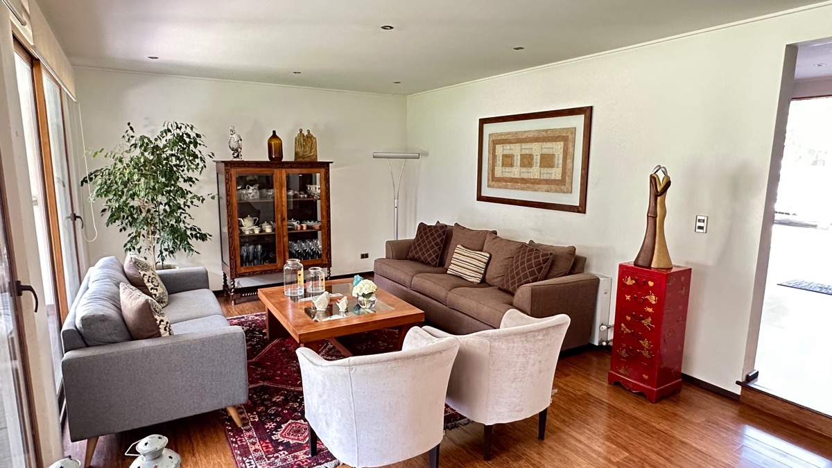 Venta Casa O 5D en suite Walk-in cl&oacute;set 4B 2E 1B Chicureo - Colina