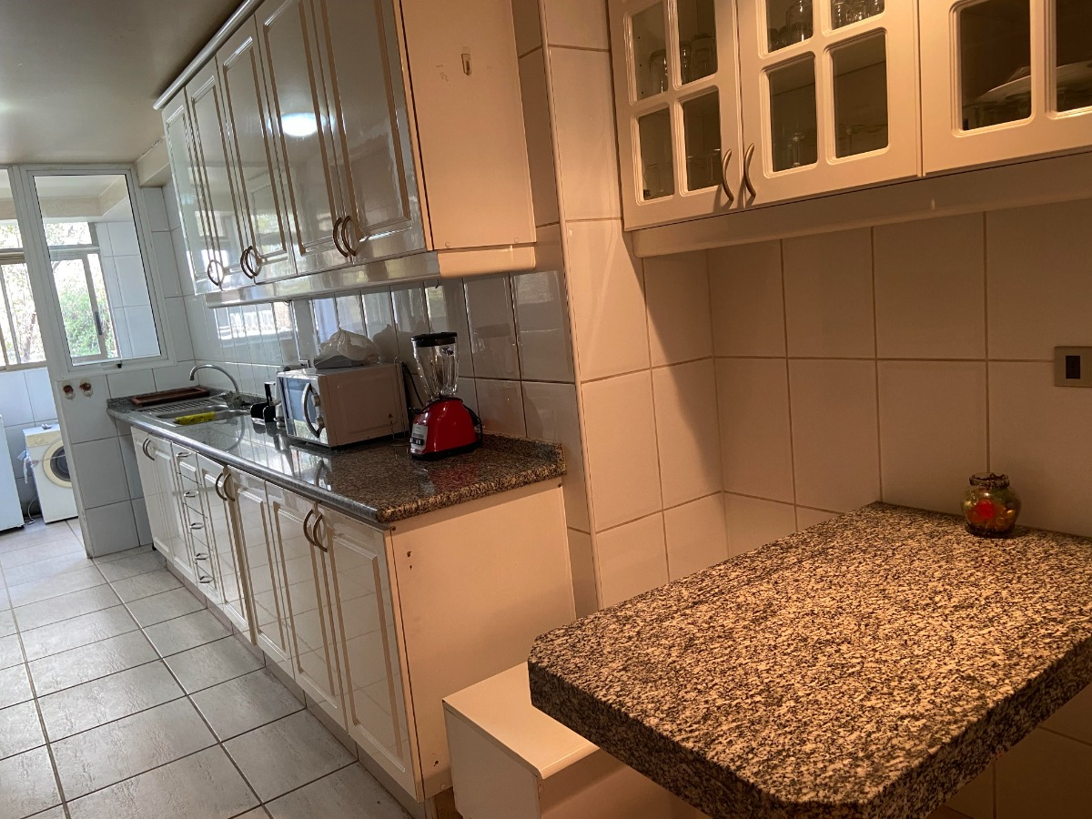 Venta Departamento SO 4D Walk-in cl&oacute;set 4B 2E 1B Barrio El Golf - Las Condes