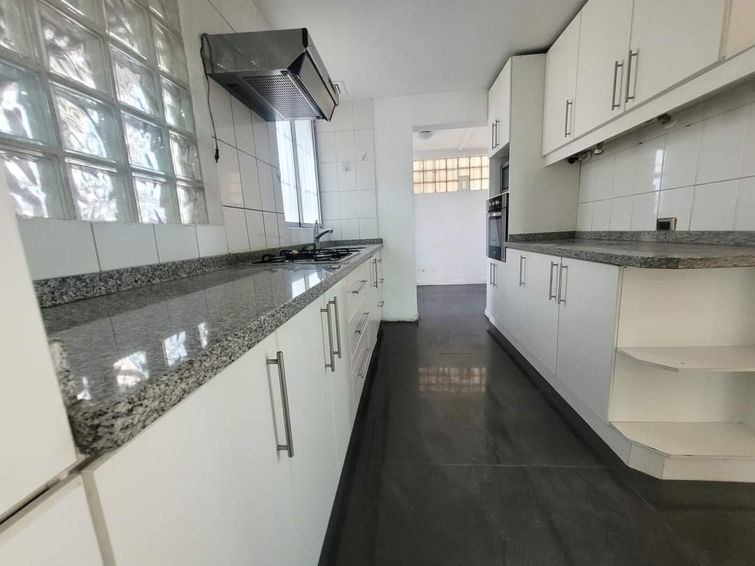 Venta Casa 6D Metro Manquehue - Apumanque - Las Condes