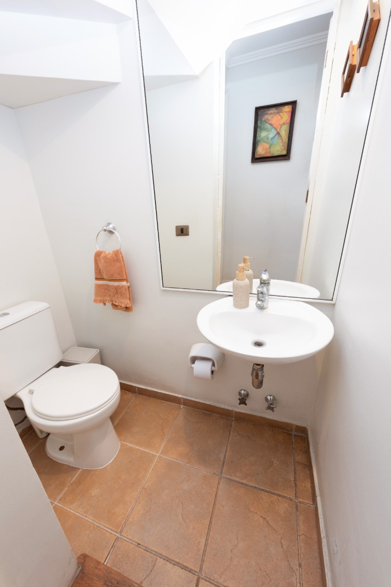 Venta Casa SO 4D en suite Walk-in cl&oacute;set 4B 2E 1B Carlos Ossand&oacute;n - La Reina