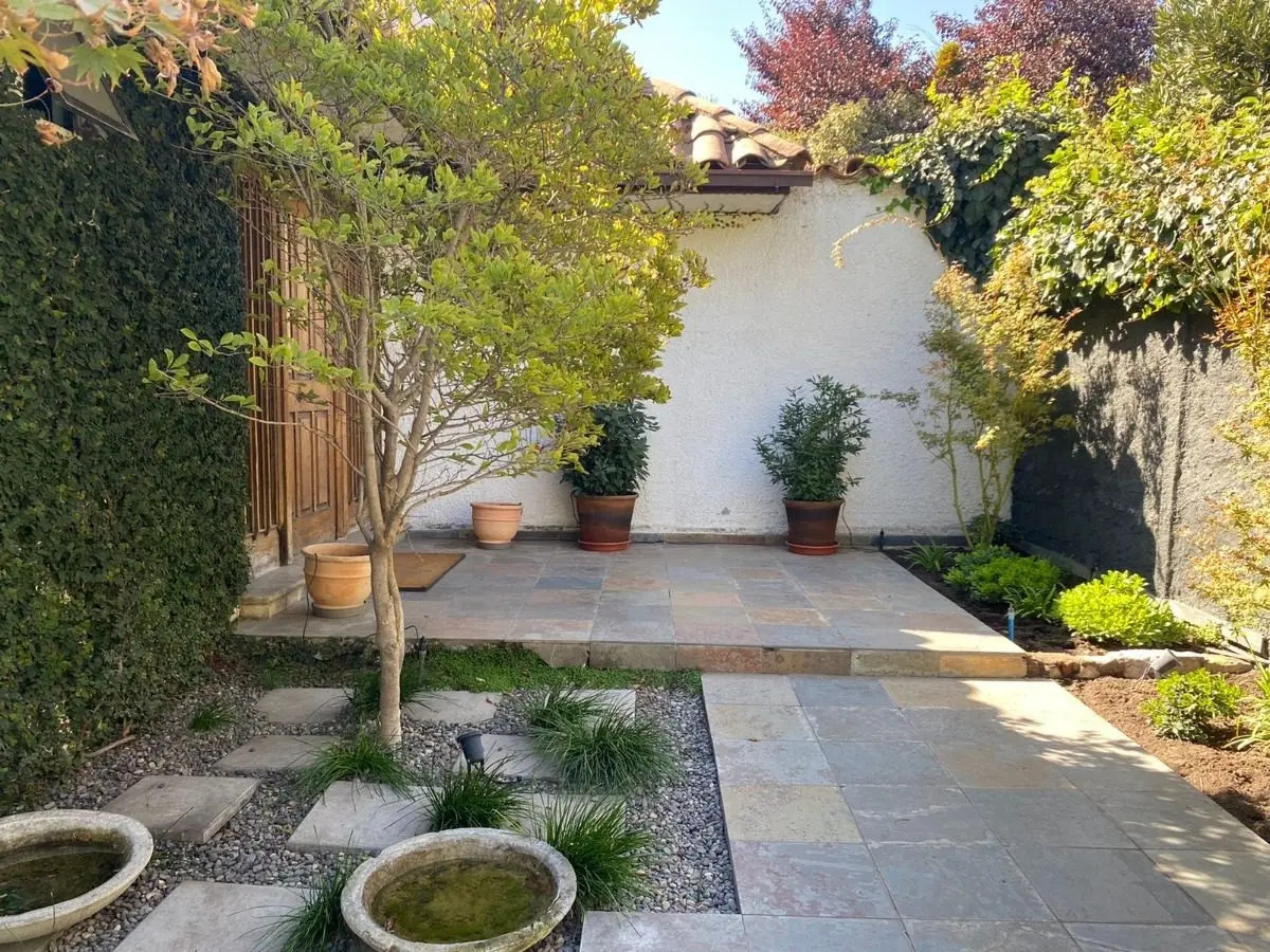 Venta Casa NO 4D en suite 4B 2E 1B La Dehesa - Lo Barnechea