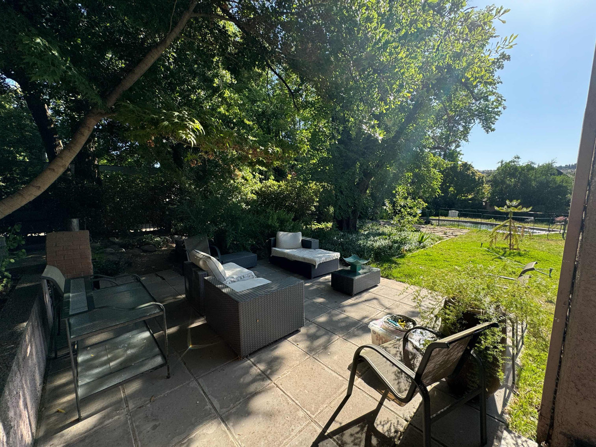 Venta Casa NO 5D 5B 8E 1B Los Dominicos - Las Condes