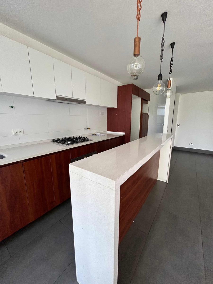 Arriendo Departamento 2D Alto Las Condes - Las Condes