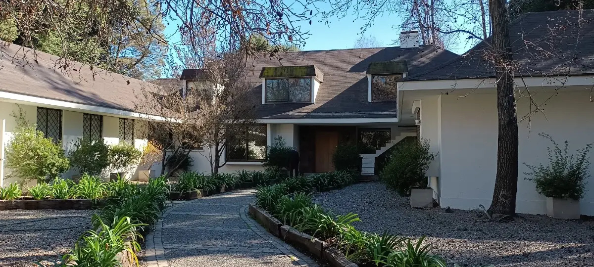 Arriendo Casa 4D San Dami&aacute;n - Las Condes