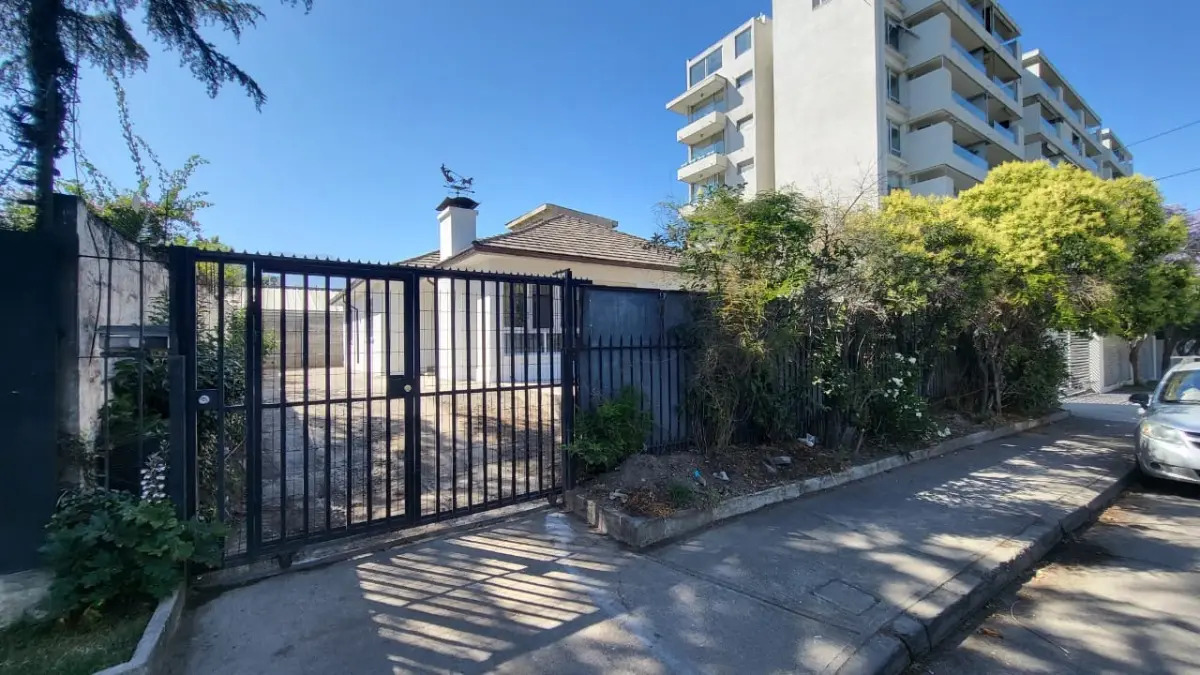 Arriendo Casa 4D Alto Las Condes - Las Condes