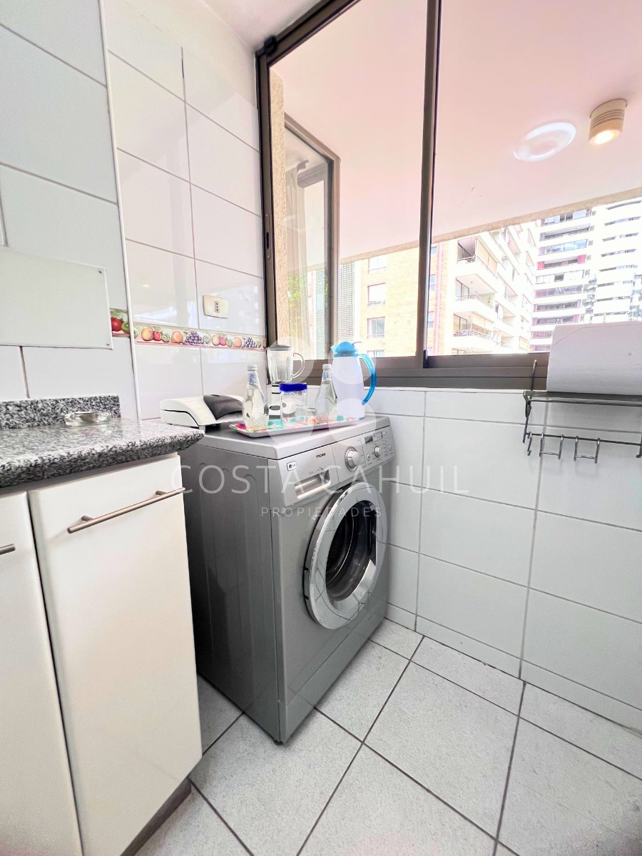 Arriendo Departamento S 1D en suite 1B 1E Centro Financiero - Las Condes