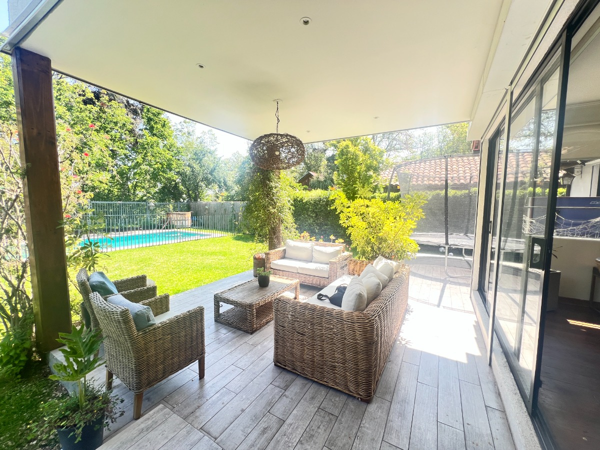 Arriendo Casa NOSP 7D en suite Walk-in cl&oacute;set 5B 3E 1B El Array&aacute;n - Lo Barnechea