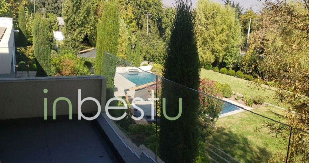 Venta Casa NP 7D en suite Walk-in cl&oacute;set 6B 8E 1B Santa Mar&iacute;a de Manquehue - Vitacura