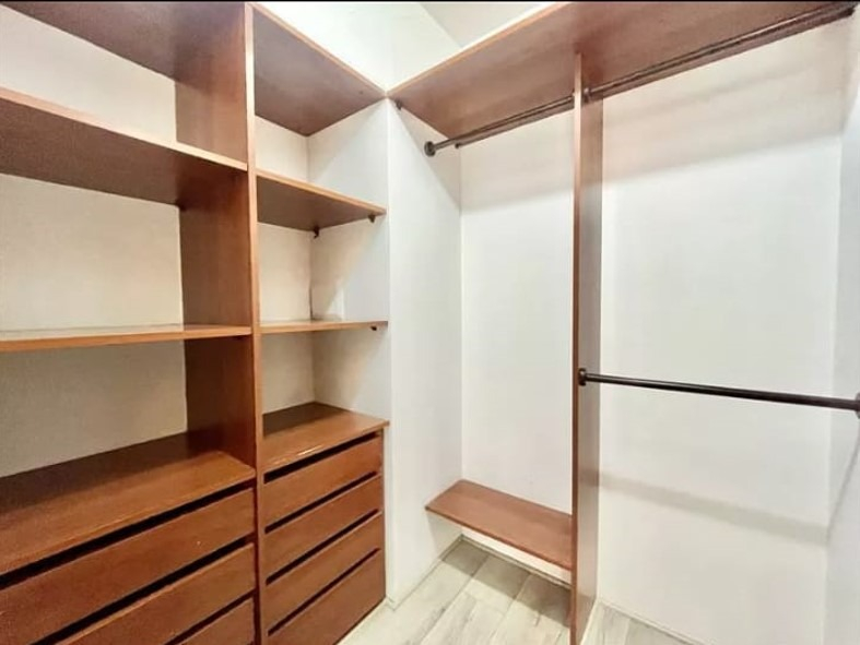 Arriendo Departamento 2D Metro Escuela Militar - Las Condes