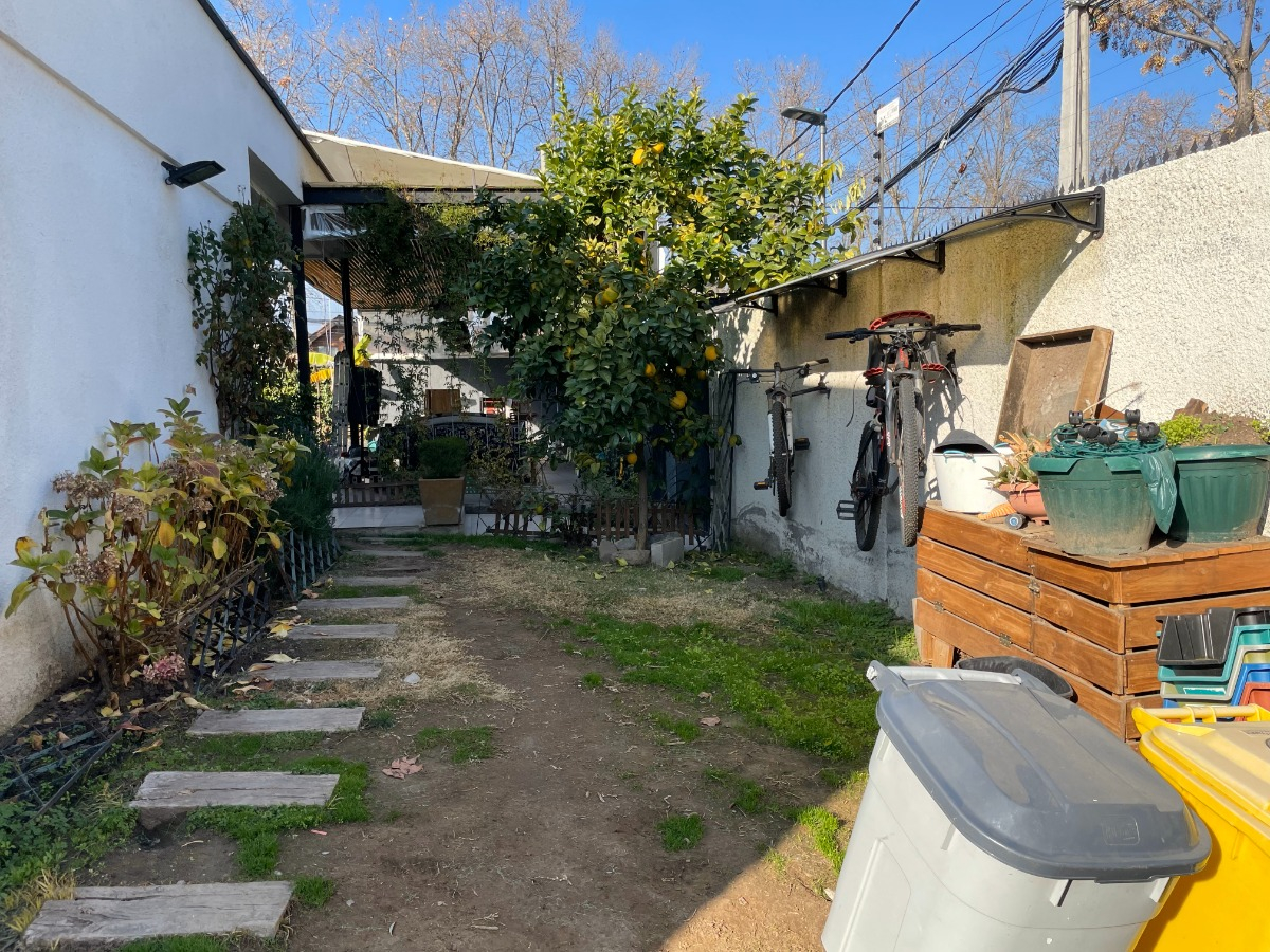 Arriendo Casa P 4D en suite Walk-in cl&oacute;set 3B 2E 1B Rotonda Atenas - Las Condes