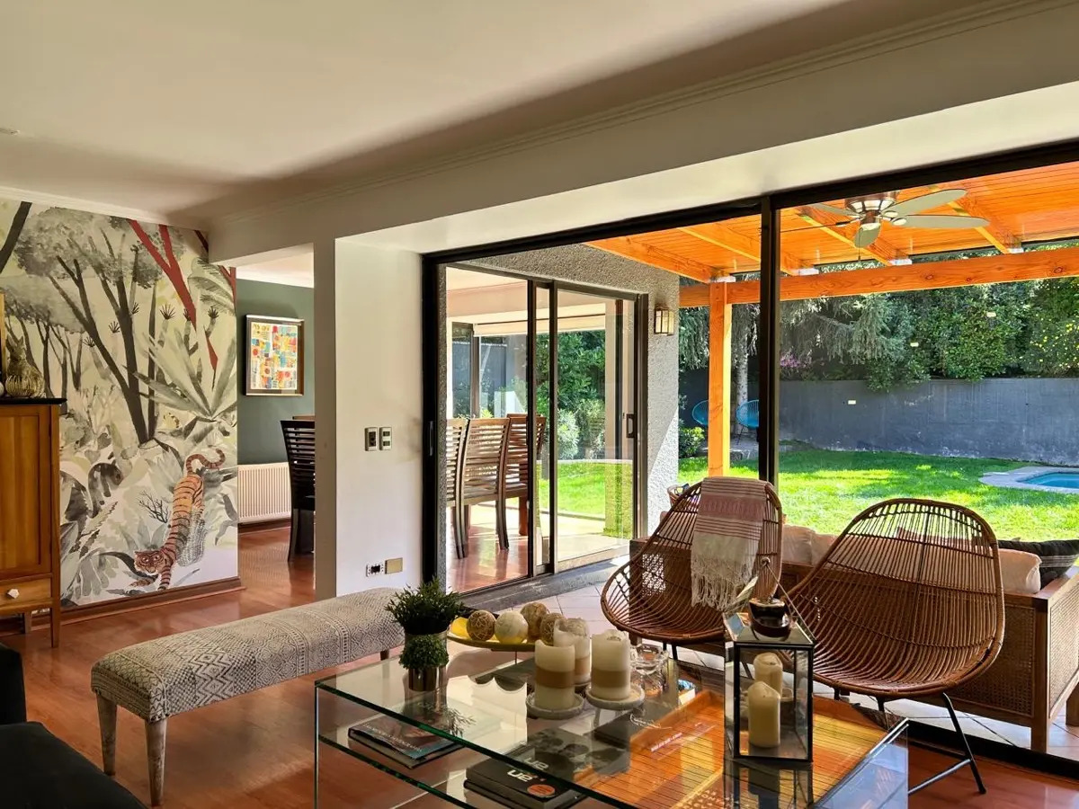 Venta Casa NO 5D en suite Walk-in cl&oacute;set 4B 2E La Dehesa - Lo Barnechea