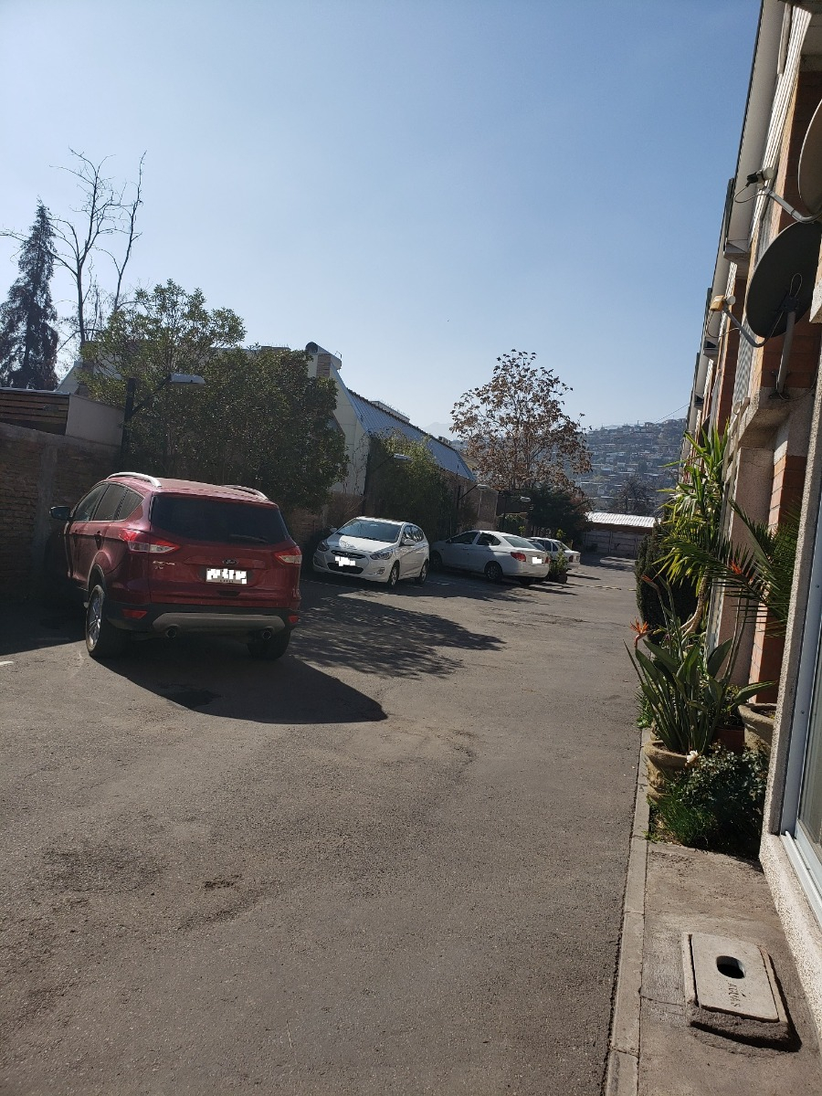 Arriendo Casa N 3D en suite Walk-in cl&oacute;set 3B 1E Antigua Lo Barnechea - Lo Barnechea