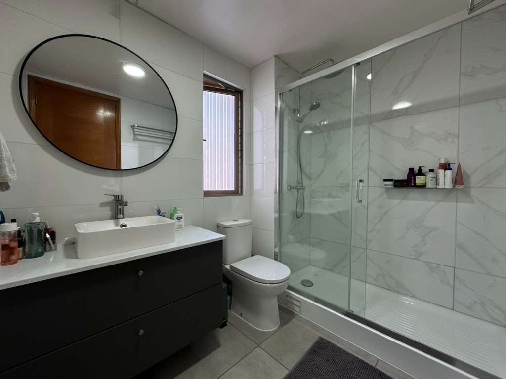 Venta Departamento NO 3D en suite Walk-in cl&oacute;set 3B 2E 1B Barrio El Golf - Las Condes