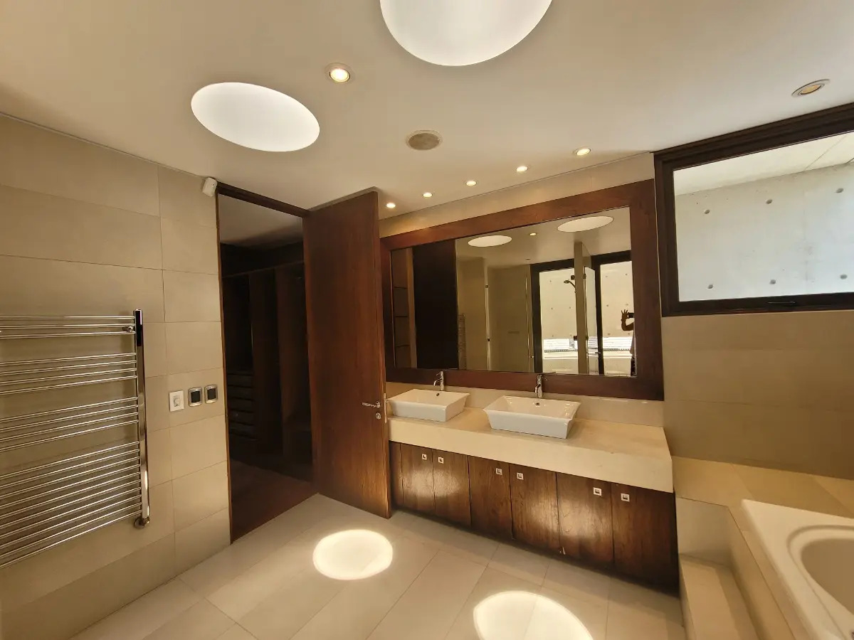 Venta Casa NOSP 6D en suite Walk-in cl&oacute;set 8B 4E 1B Los Trapenses - Lo Barnechea