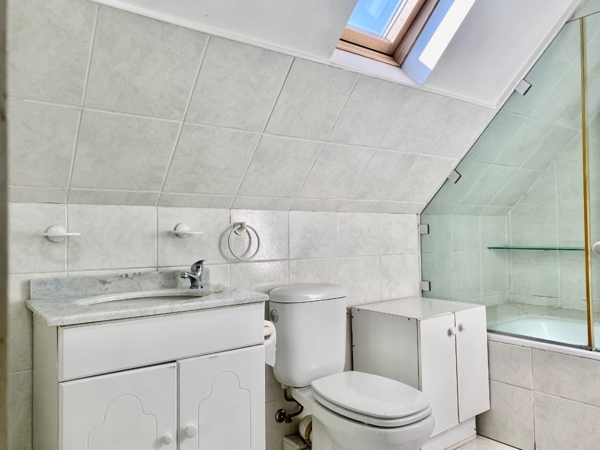 Venta Casa P 5D en suite Walk-in cl&oacute;set 5B 2E 1B Los Trapenses - Lo Barnechea