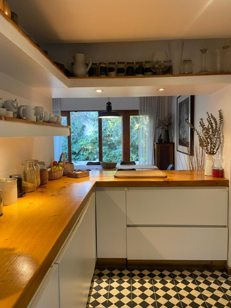 Venta Casa NO 4D en suite 3B 1E 1Bd Campus Oriente - Providencia