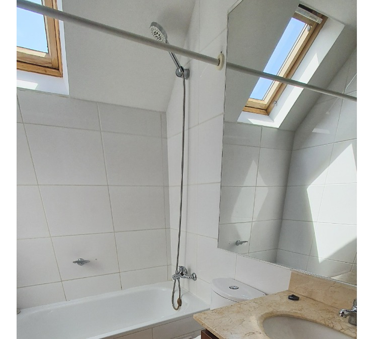 Arriendo Casa 5D San Carlos de Apoquindo - Las Condes