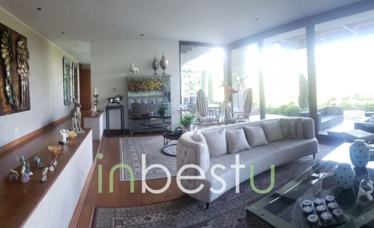 Venta Casa NP 7D en suite Walk-in cl&oacute;set 6B 8E 1B Santa Mar&iacute;a de Manquehue - Vitacura