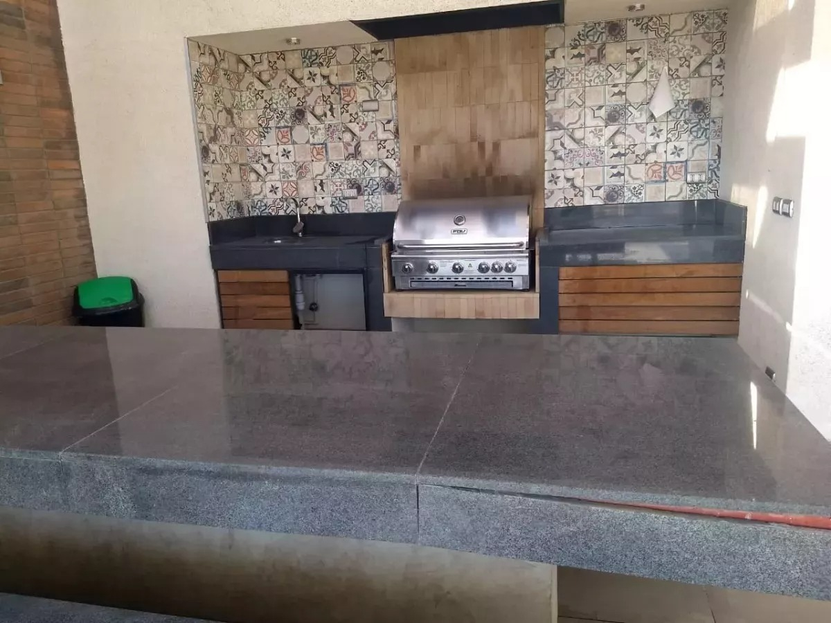 Arriendo Departamento SO 2D en suite 2B 1E 1B Metro Hernando de Magallanes - Las Condes