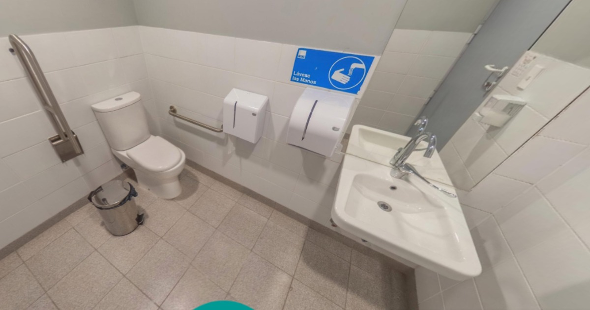 Arriendo Casa 7D 5B 2E 4B Barrio El Golf - Las Condes