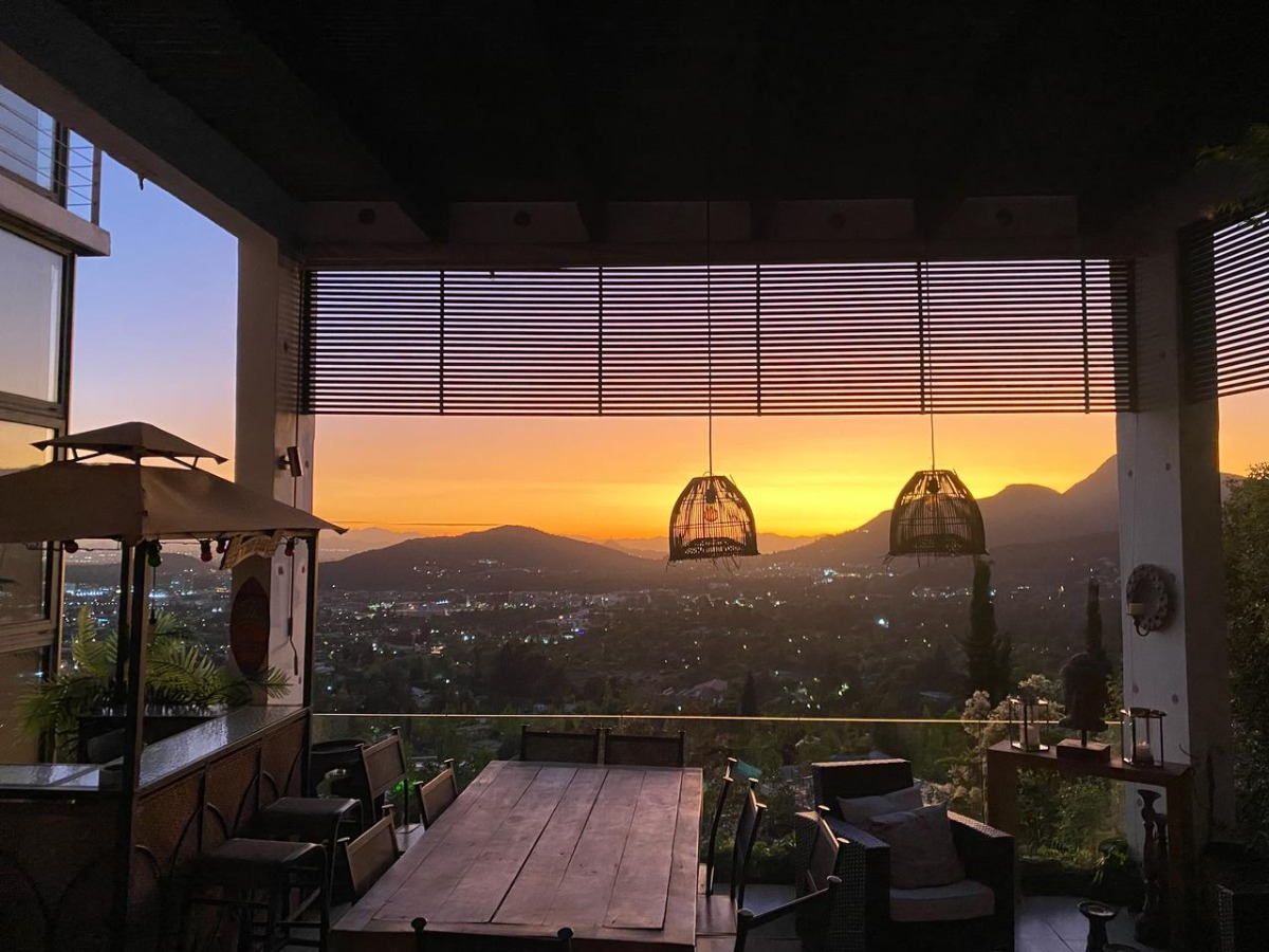 Venta Casa P 4D en suite Walk-in cl&oacute;set 4B 2E 1B El Huinganal - Lo Barnechea