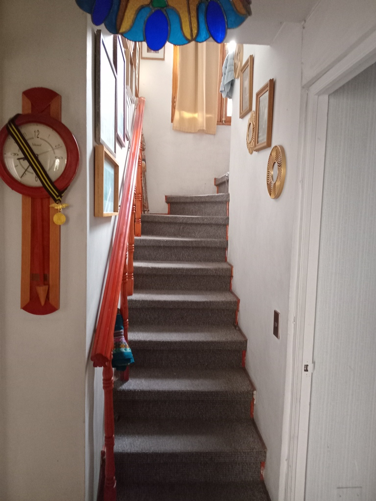 Venta Casa 4D 3B 1E Troncos Viejos - La Reina